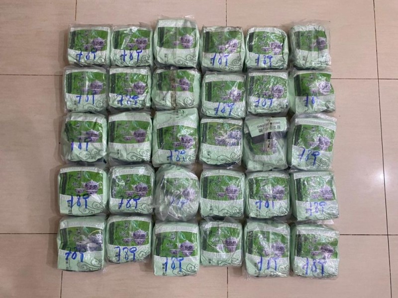 Polda Riau Dibackup Lanal Dumai Gagalkan Penyelundupan 30 Kg Sabu