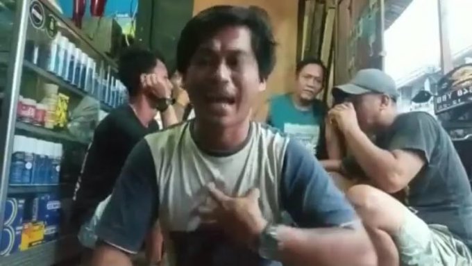 Pemuda Yang Menantang Pegang Mayat Covid - 19 Ditangkap