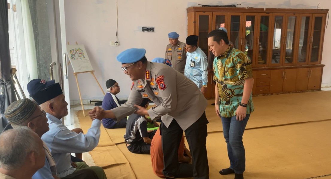 Propam Polda Riau Gelar Bakti Sosial dan Dorong Green Policing untuk Tingkatkan Kepercayaan Masyarakat