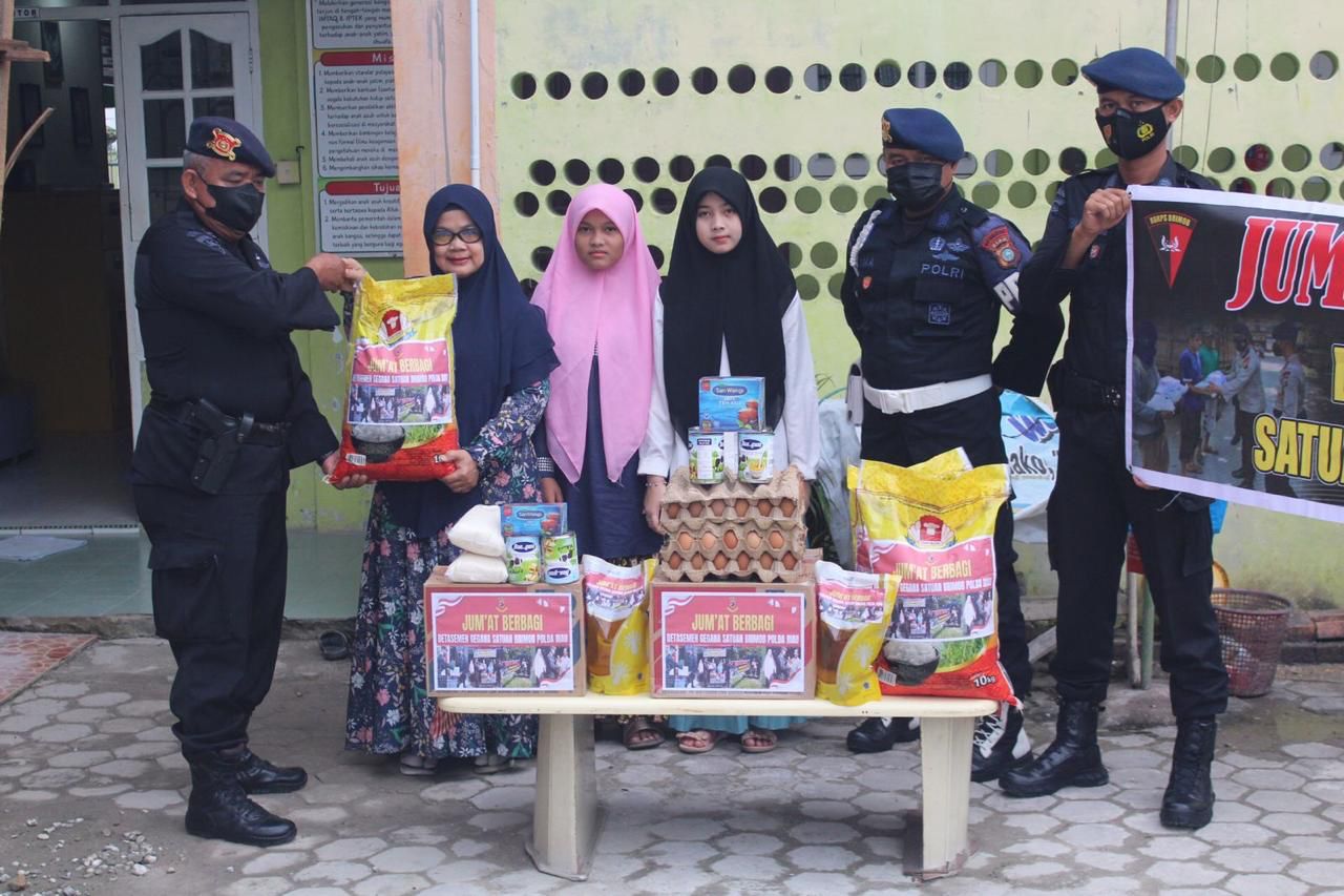 Detasemen Gegana Peduli, Sambang Panti Asuhan Bagikan Sembako