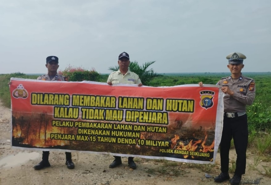 Patroli Karhutla! Kapolsek Bandar Sei Kijang Kembali Imbau Masyarakat Untuk Tidak Membakar Lahan dan Hutan
