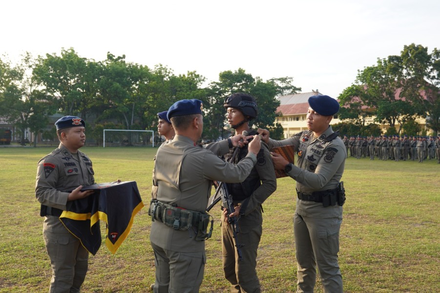 Bintara Remaja Angkatan 53 Resmi Tutup Bintradisi Brimob Polda Riau, Dansat Tekankan Loyalitas dan Profesionalisme