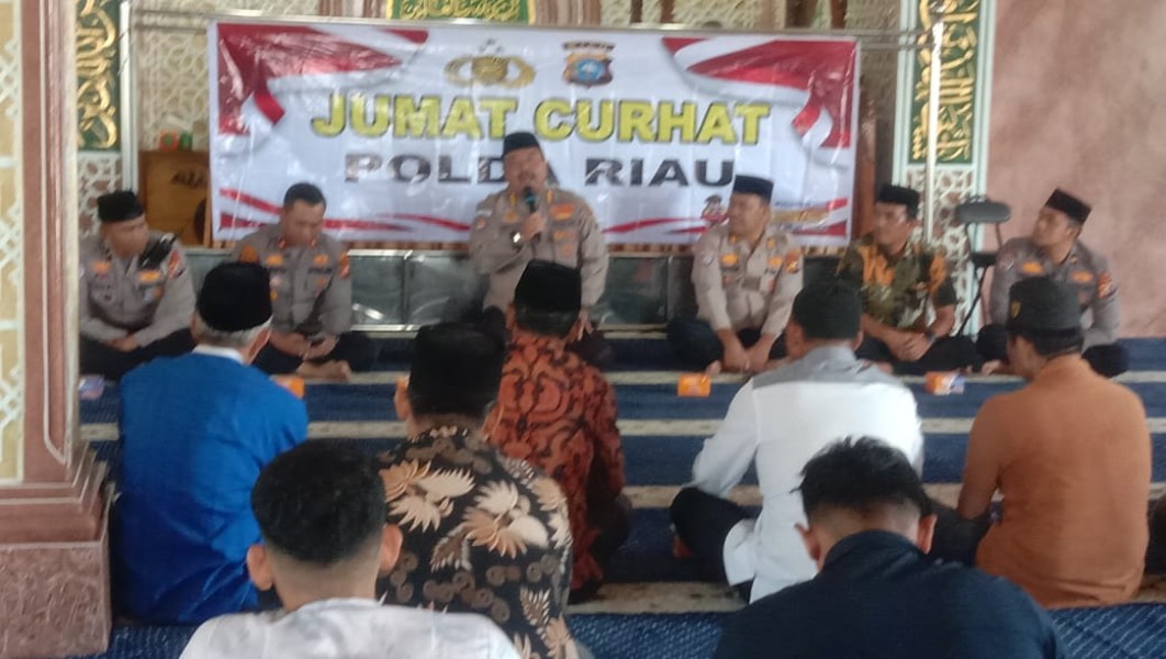 Polresta Pekanbaru Gelar Program Jum’at Curhat di Masjid Siti Maryam Wonorejo