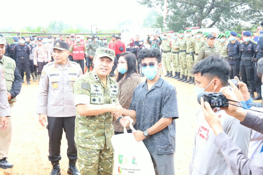 Pangdam XIX/Tuanku Tambusai Bersama TNI-Polri dan Buruh Perkuat Kepedulian Lingkungan
