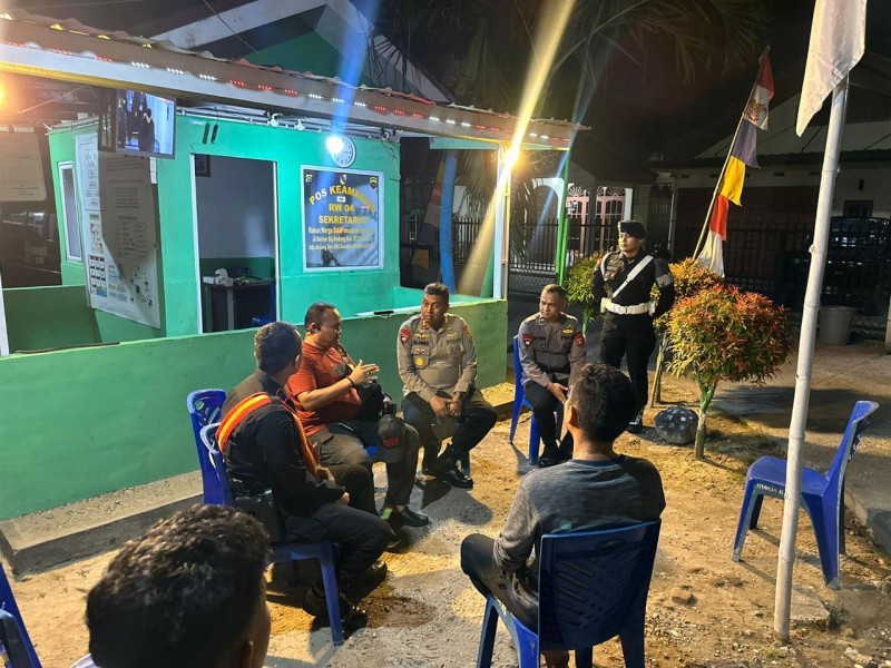 Brimob Polda Riau Laksanakan Pengecekan Satkamling Malam Hari atas Perintah Kapolda Riau