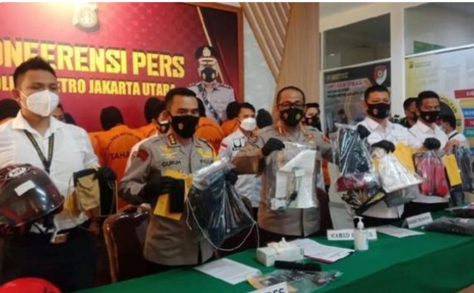 Aksi Sebelas Orang Debt Collector Ilegal