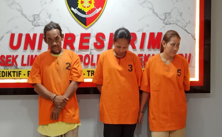 Emak - Emak Bandar Sabu Ditangkap Polsek 50 Pekanbaru