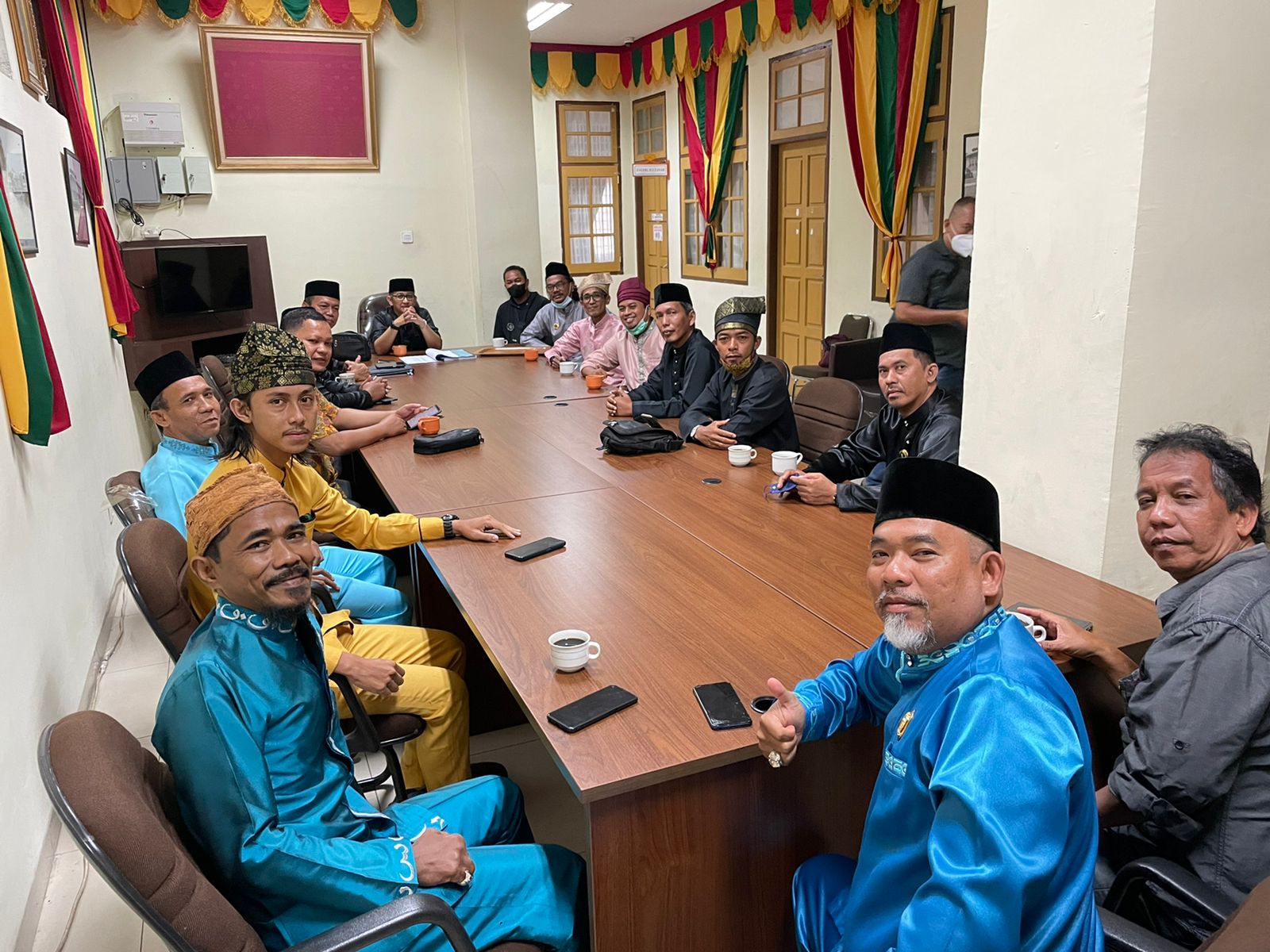 Datuk Seri DR Rizaldi Putra Langsung Pimpin Rapat Perdana di Kantor LAMR kota Pekanbaru