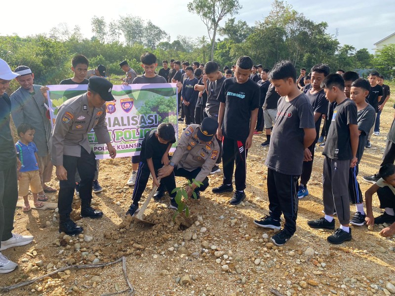 Polres Kuansing Sosialisasikan Green Policing di Pondok Pesantren Dukung Ops Patuh Lancang Kuning 2025