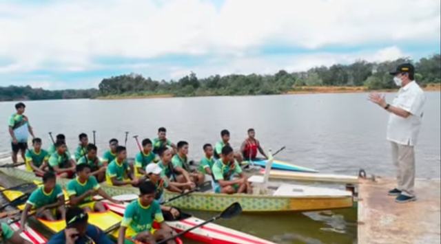Dinyatakan Negatif COVID-19, Akhirnya 5 Atlet Dayung Riau Berangkat ke PON Papua