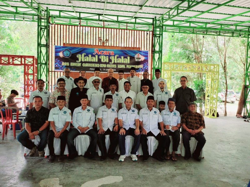 Perantau Tiku di Pekanbaru Gelar Halal Bi Halal, Ketua DPD KKTMS Pekanbaru AKBP Dr H Azwar : Jaga Kekompakan Karena Kita Saudara di Perantauan