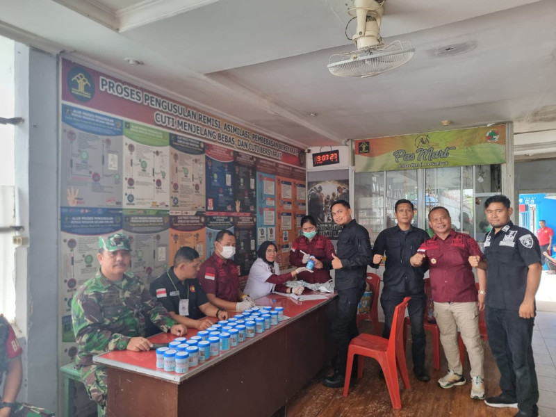 Lapas Pekanbaru Lansung Laksanakan Program Menteri IMIPAS, Pegawai dan WBP Mendadak di Cek Urine