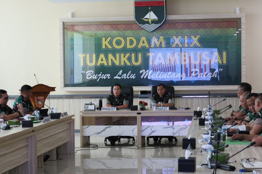 Pangdam XIX/TT Pimpin Rapat Darurat Penanganan Karhutla, Tekankan Respons Cepat dan Sinergi Terpadu