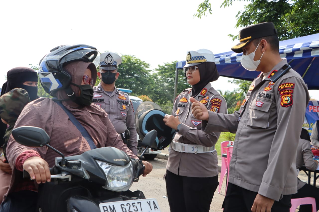Peduli Keselamatan Berlalu Lintas Sat Lantas Polres Siak Laksanakan Hal Ini