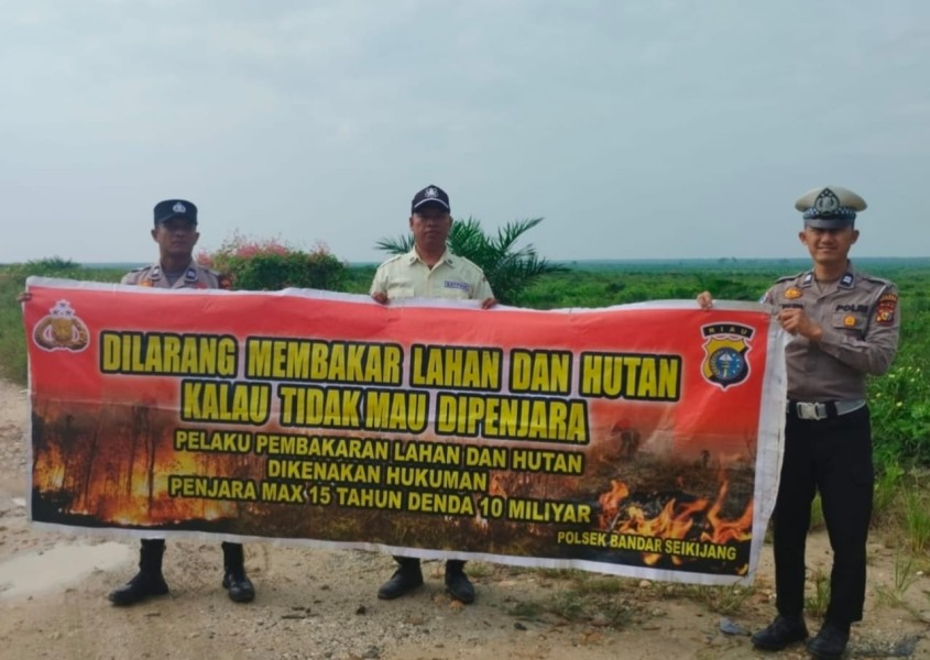 Patroli Karhutla! Kapolsek Bandar Sei Kijang Himbau Masyarakat Bijak Buka Hutan Tanpa Membakar
