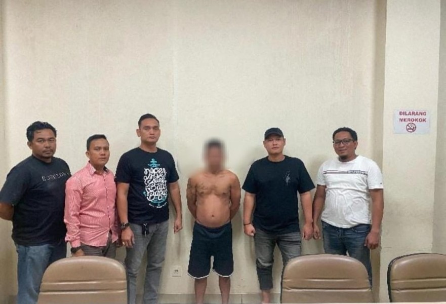 Viral di Medsos Tusuk Kaca Mobil Pakai Sajam di Jalan Raya, Pemuda Bagak di Jalanan Tak Berkutik di Tangkap Jatanras Polda Riau