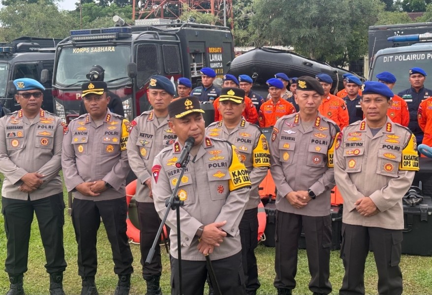 Pintu Air Koto Panjang Dibuka, Kapolda Riau Siagakan Pasukan Antisipasi Banjir