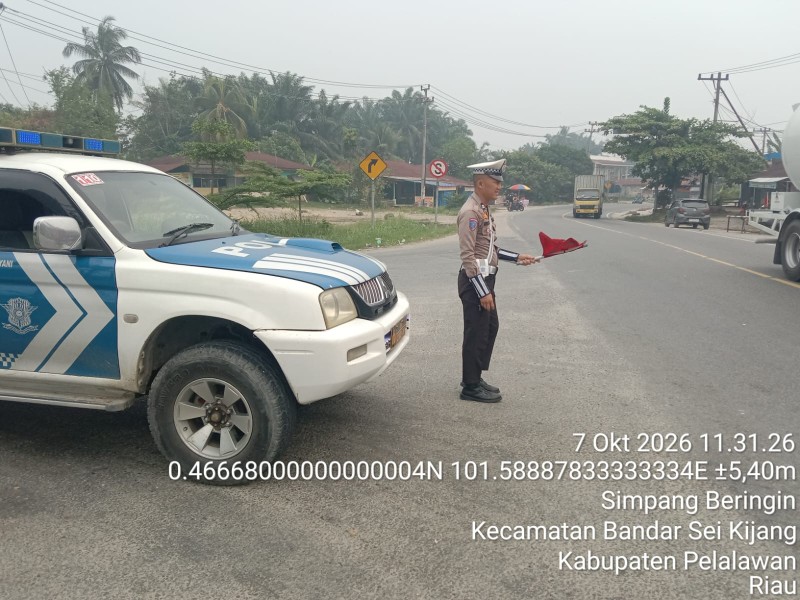 Cegah Laka Lantas, Unit Lantas Polsek Bandar Sei Kijang Patroli Siang di Jalintim Km 25 – Km 38