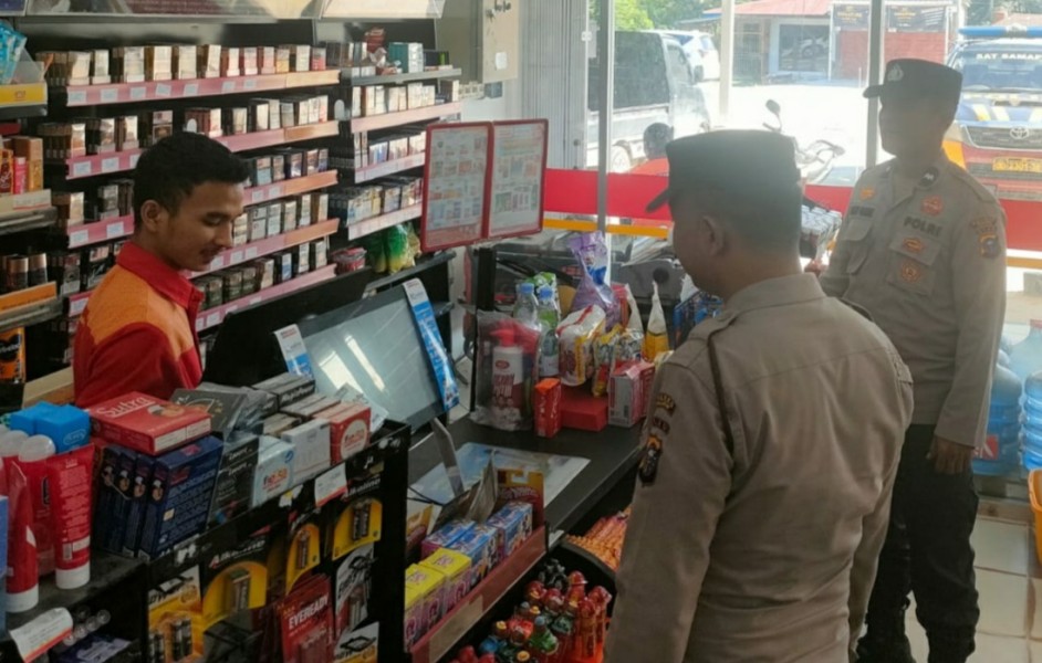 Polsek Bandar Sei Kijang Kembali  Gelar Kegiatan Rutin Yang Ditingkatkan (KRYD) di Toko Grosiran