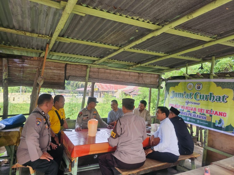 Polsek Bandar Sei Kijang Gelar Jumat Curhat Jl.Lintas Timur KM 34