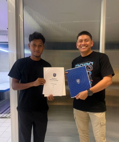Bertahan di PSPS! Asir Asiz Teken Kontrak Baru, Siap Berjuang Sampai 2028