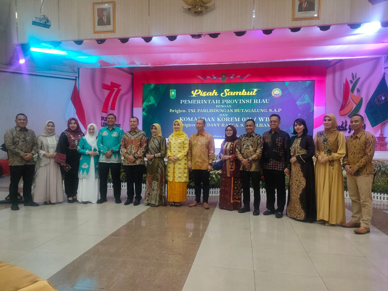 Perkumpulan Wartawan Media Online Indonesia (PW MOI) Hadiri Pisah Sambut Danrem 031/WB