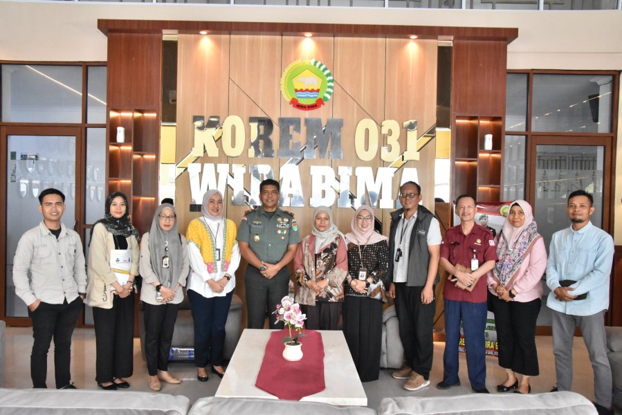 Silaturahmi Anggota KPU dan Bawaslu Kota Pekanbaru dengan Danrem 031/WB Brigjen TNI Dr. Agustatius Sitepu S.Sos.,M.Si.,M.Han di Makorem 031/WB