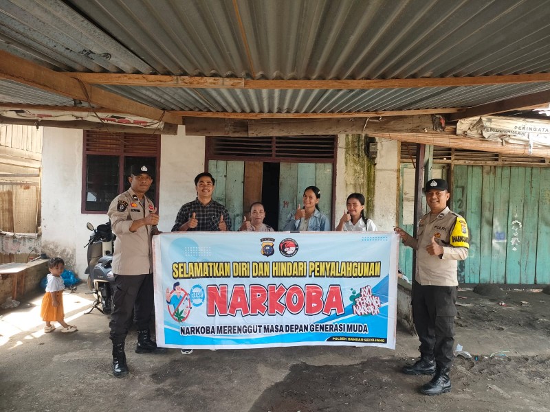 Polsek Bandar Sei Kijang Gelar Sosialisasi Anti Narkoba di Jalan Lintas Timur KM 34