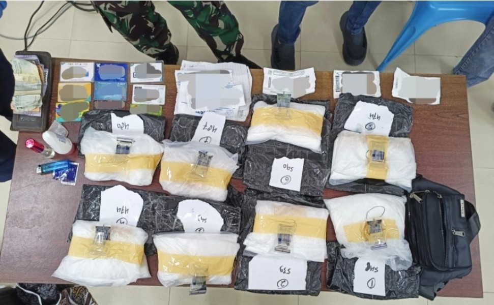 Kompak Gagalkan 11,3 Kg Sabu, Sinergi TNI AU, Polisi, dan BNNP Riau di Bandara Diacungi Jempol