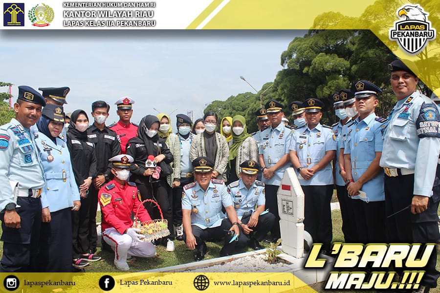 Peringati HBP Ke 58, Lapas Kelas IIA Pekanbaru Laksanakan Upacara Tabur Bunga dan Ziarah Makam Pahlawan