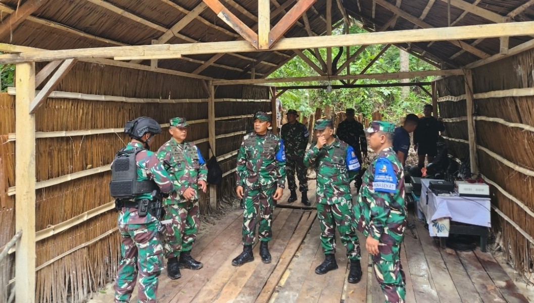 Dankodiklat TNI AD Tinjau Rangkaian Latihan Ancab di Natuna, Kasdam XIX/TT Turut Mendampingi