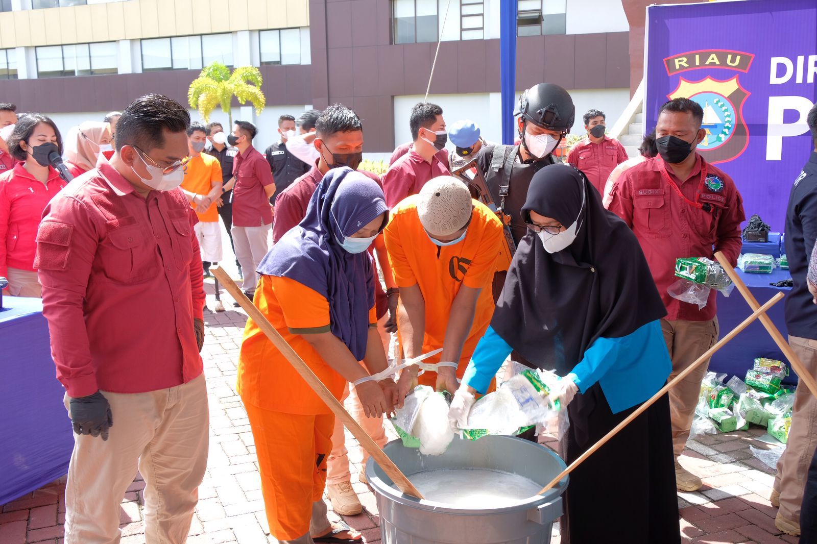 86 KG Lebih Sabu Dari 6 Orang Pelaku Dimusnahkan Polda Riau