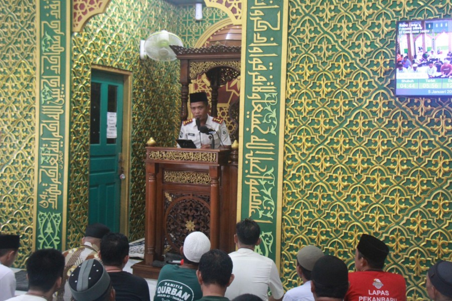Berikan Tausiah, Kalapas Pekanbaru Ajak Narapidana Dekatkan Diri Kepada Allah SWT