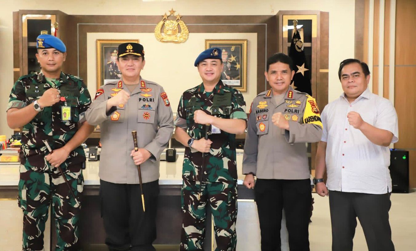 Terima Kunjungan Danlanud RSN Pekanbaru, Kapolda Riau Irjen Iqbal : Yakin, Sinergitas TNI Polri Semakin Solid