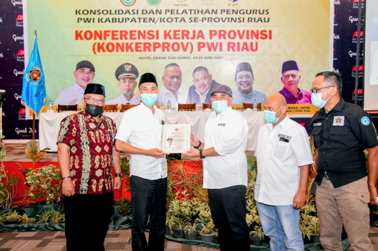 Ketua PWI Pusat Buka Konkerprov PWI Riau di Dumai