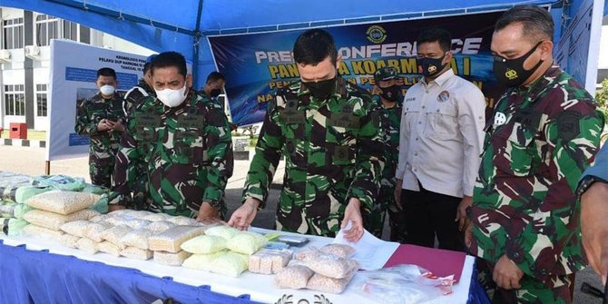 TNI AL Gagalkan Penyeludupan 100 Kg Narkoba Dari Malaysia di Perairan Asahan