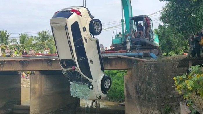 Kronologi Kecelakaan Maut Pajero Sport Yang Tewaskan 4 Anggota Keluarga