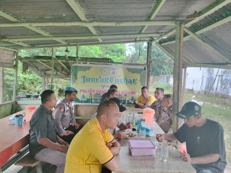 Polsek Bandar Sei Kijang Kembali Gelar Kegiatan Jumat Curhat untuk Meningkatkan Kepercayaan Masyarakat
