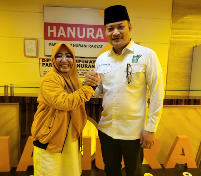 Partai Hanura dan PKB Resmi Usung Intsiawati Ayus dan Taufik Arrakhman Calon Walikota dan Wakil Walikota Pekanbaru