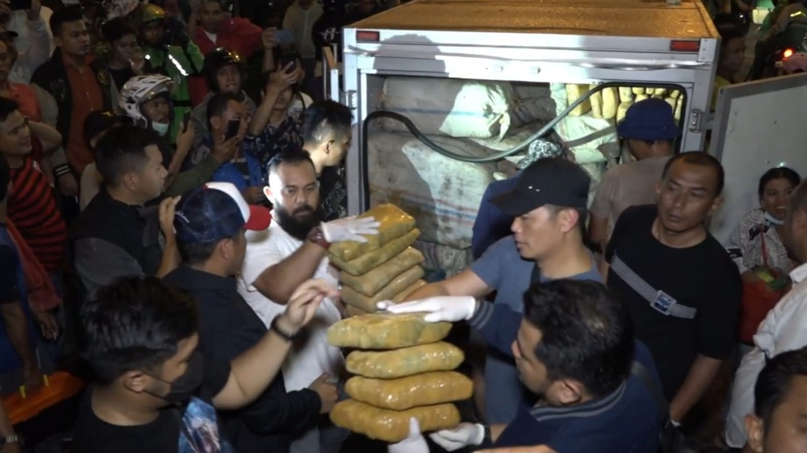 Polresta Medan Gagalkan Penyelundupan 1.1 Ton Ganja Tujuan Jakarta