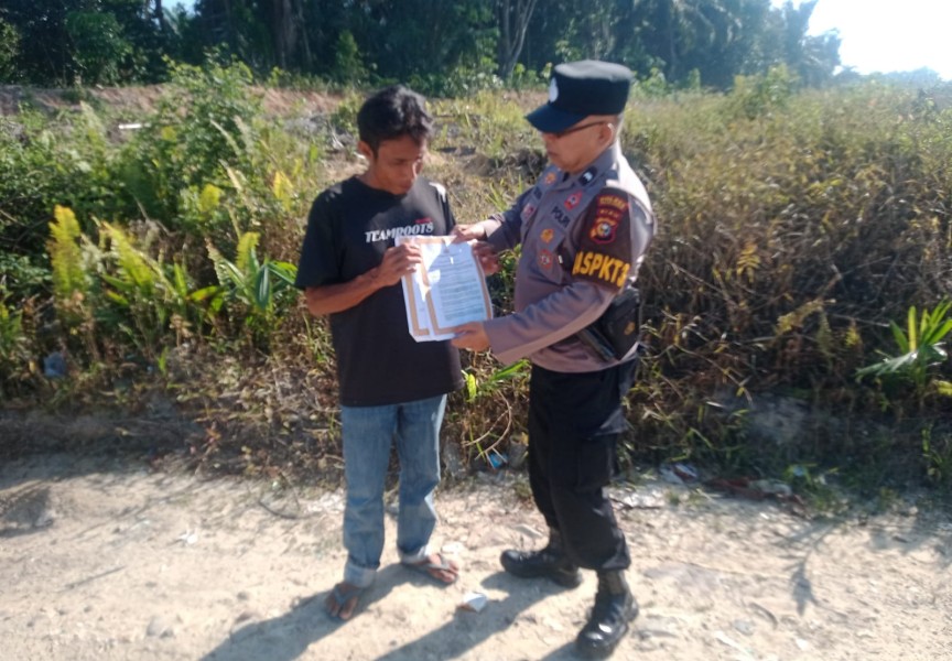 “Kapolsek Bandar Sei Kijang Kembali Pimpin Langsung Patroli Karhutla Dan Penyebaran Maklumat Kapolda Riau