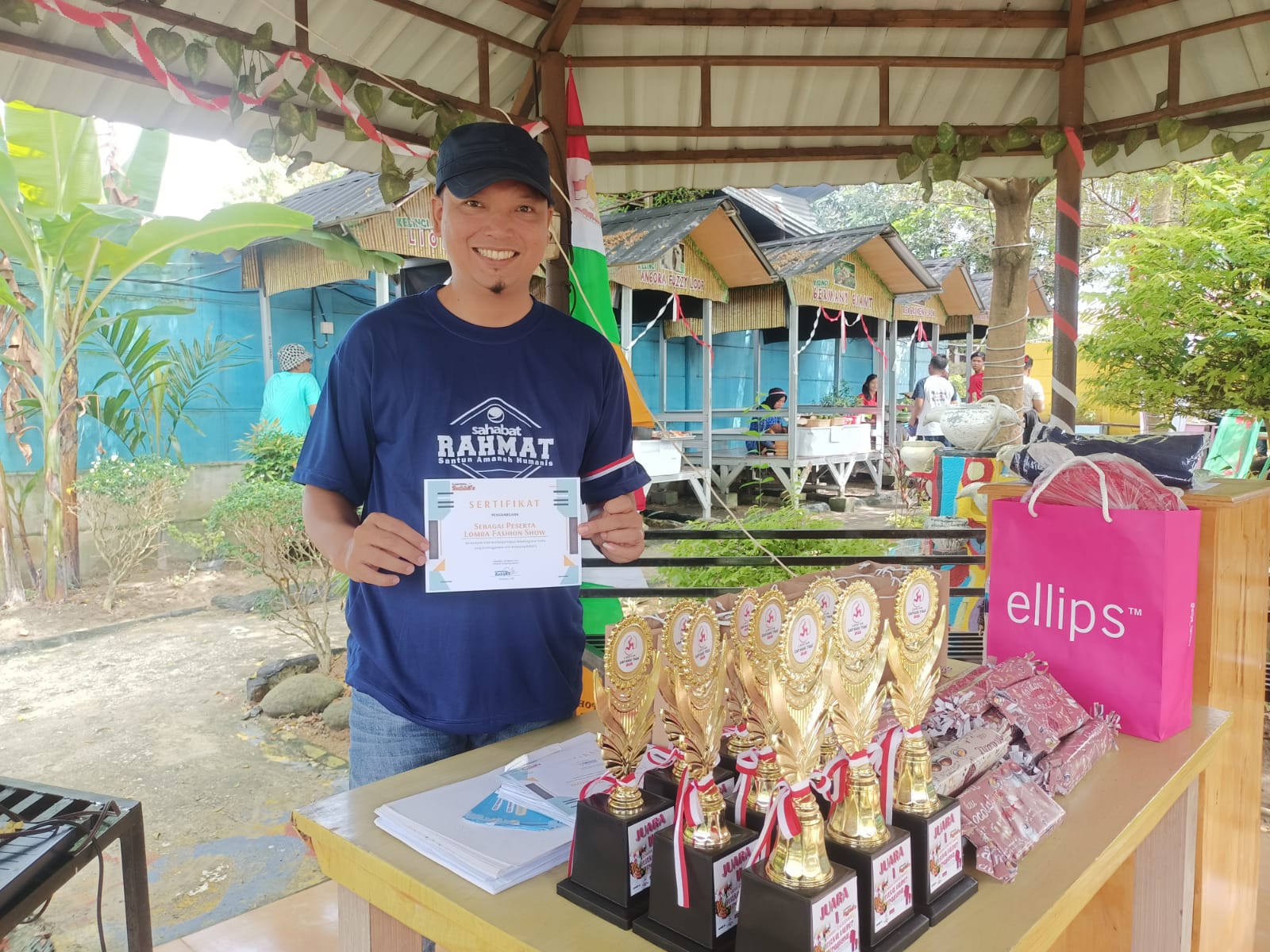 Sahabat Rahmat Hadiri Festival Kuliner Dan Fashion Show Kampung Rabbit's