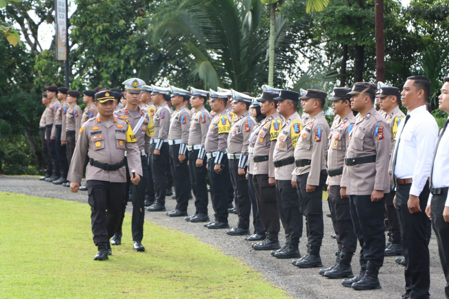 Kapolres Kuansing Pimpin Apel Gelar Pasukan Operasi Zebra Lancang Kuning 2024
