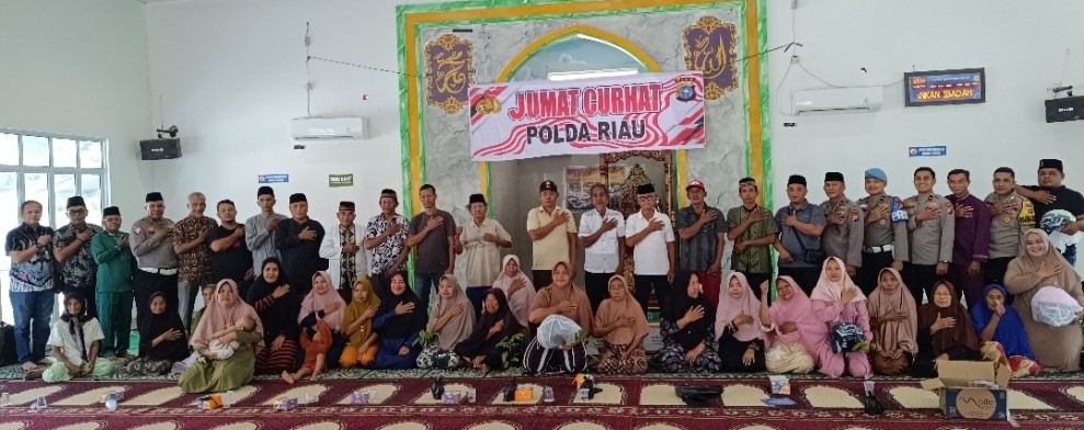 Polda Riau Gelar Jumat Curhat di Tenayan Raya, Sekaligus Sosialisasikan Operasi Patuh Lancang Kuning 2025