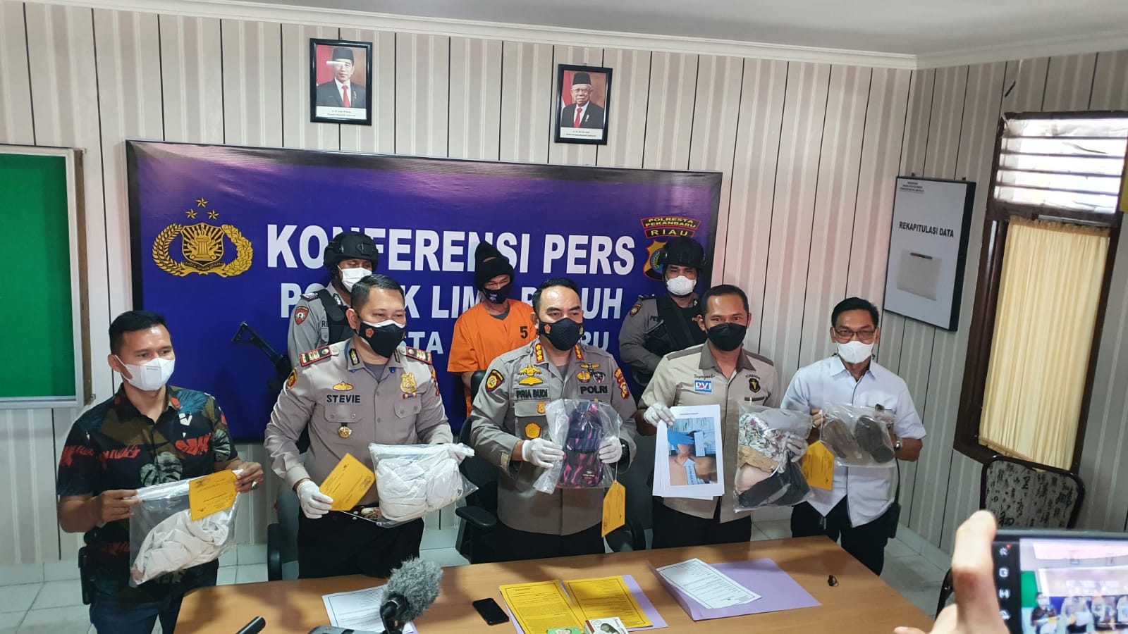 Jenazah Wanita Tanpa Busana Ditemukan di Kamar Hotel Holiday Pekanbaru