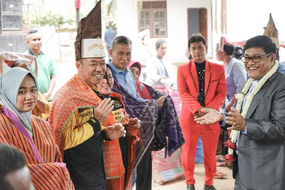 Resmikan Gereja GKPS Manggala Sintong, Pemkab Rohil Sumbangkan Satu Unit Ambulance untuk Keluarga Simalungun