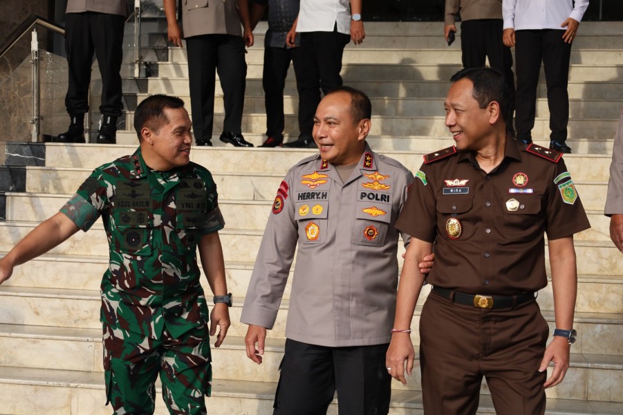 Pangdam Kodam XIX Tuanku Tambusai Temui Kajati Riau, Perkokoh Kolaborasi untuk Stabilitas dan Pembangunan Daerah