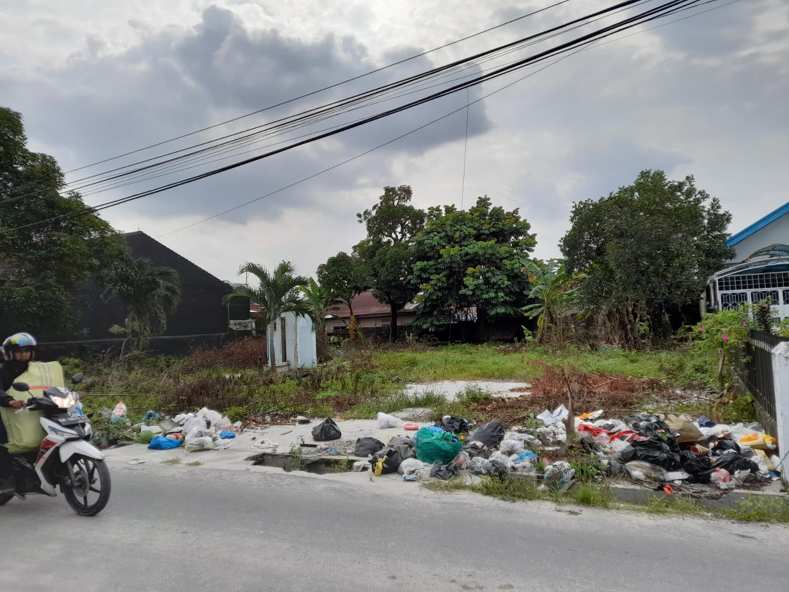 Persoalan Sampah, Firdaus Tuding Masih Ada Warga Tak Disiplin Buang Sampah