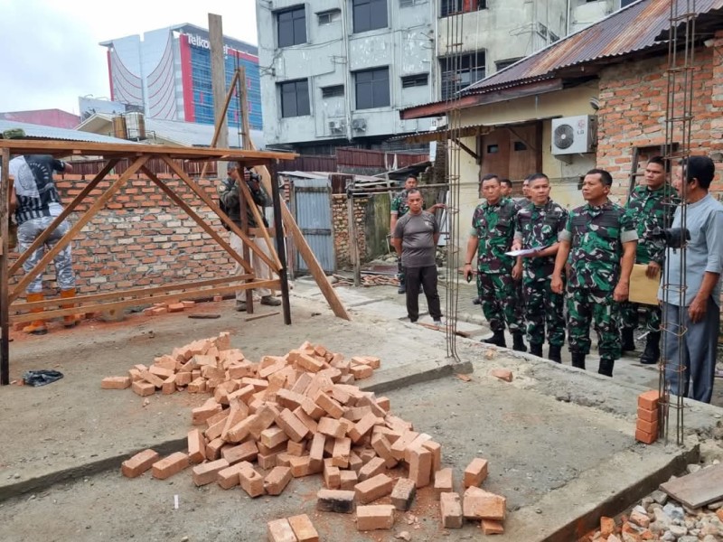 Danrem 031/Wira Bima Tinjau Renovasi Panti Asuhan Bhakti Mufariddun