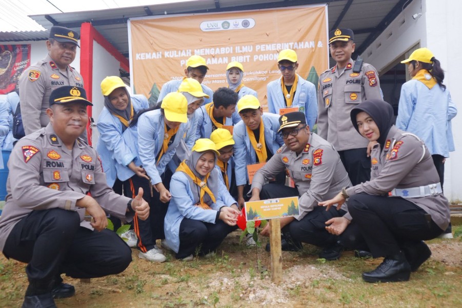 Kapolres Kampar: 'Lestarikan Alam, Jaga Masa Depan!' Sosialisasi Green Policing dan Tanam Pohon Bersama Mahasiswa UNRI